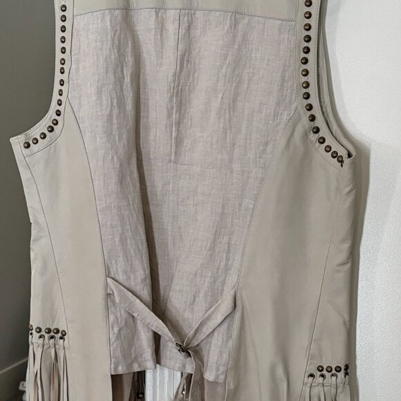 Double D Ranch Vest - Picture 14 of 14